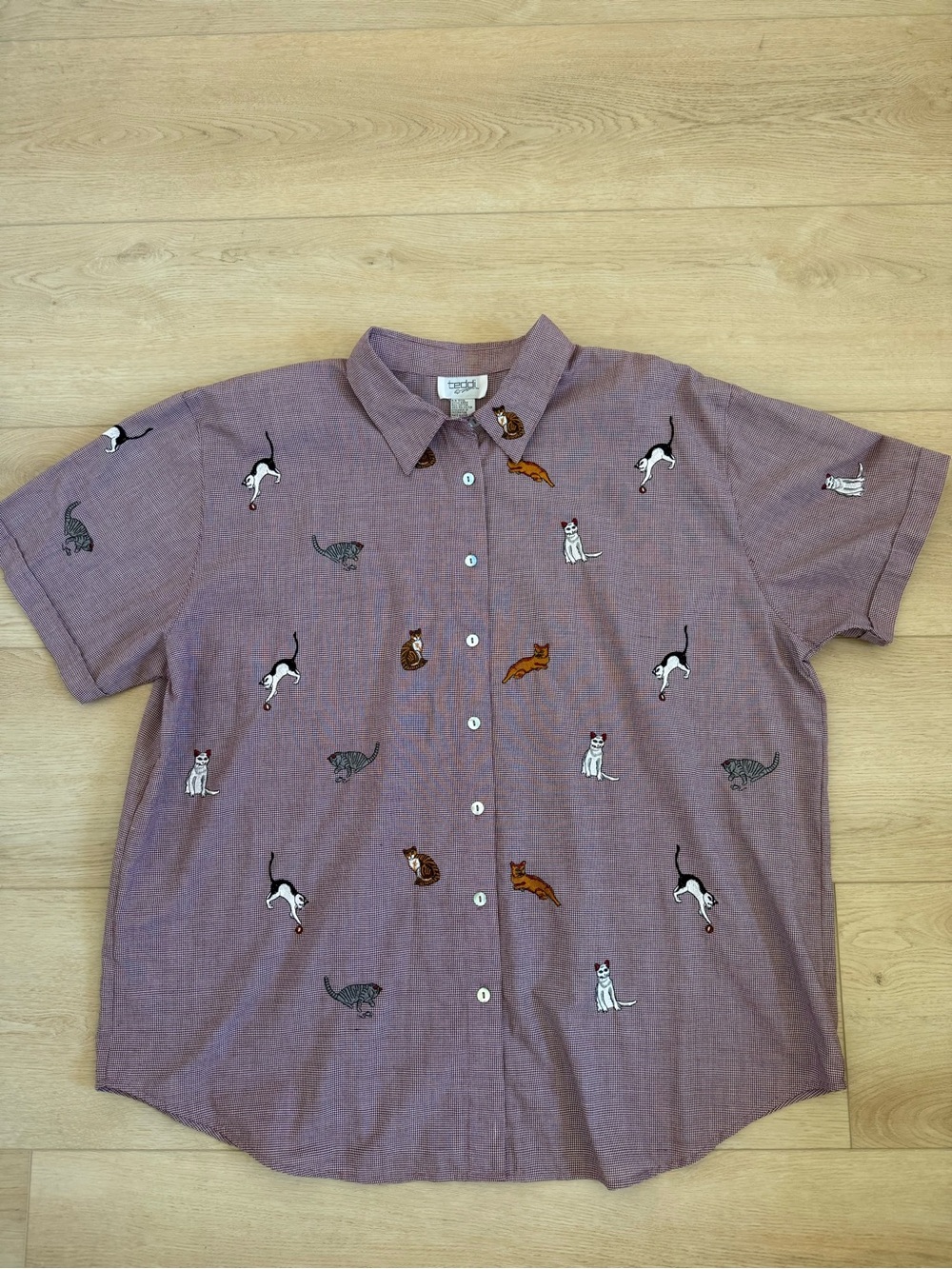 Vintage Teddi Embroidered Cat-Print Short Sleeve Button-Up Shirt Red Gingham XXL